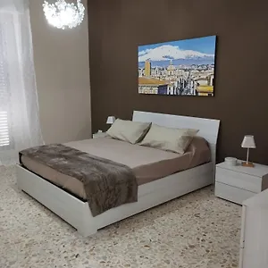 https://simply-home.taorminaitalyhotels.com